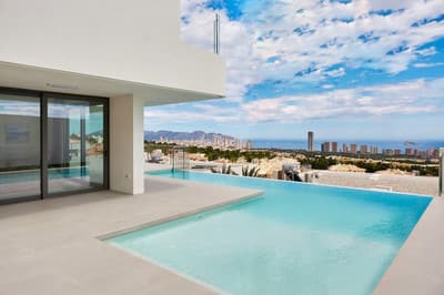 Villa / Détaché de 5 chambres à vendre à Finestrat