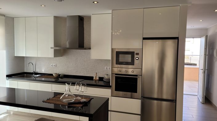 Image No.9-3 Bed Apartment for sale