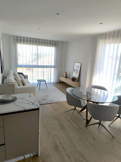 Image No.4-6 Bed Villa / Detached for sale