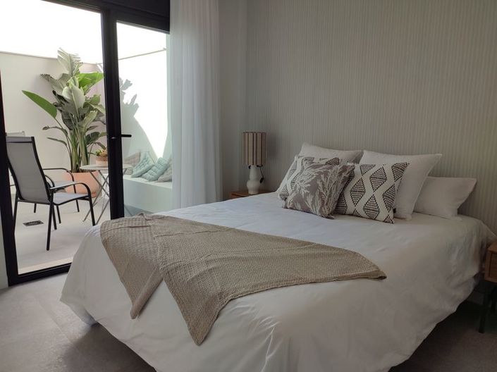 Image No.7-3 Bed Apartment for sale