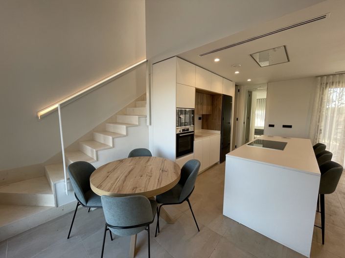 Image No.7-3 Bed Villa / Detached for sale