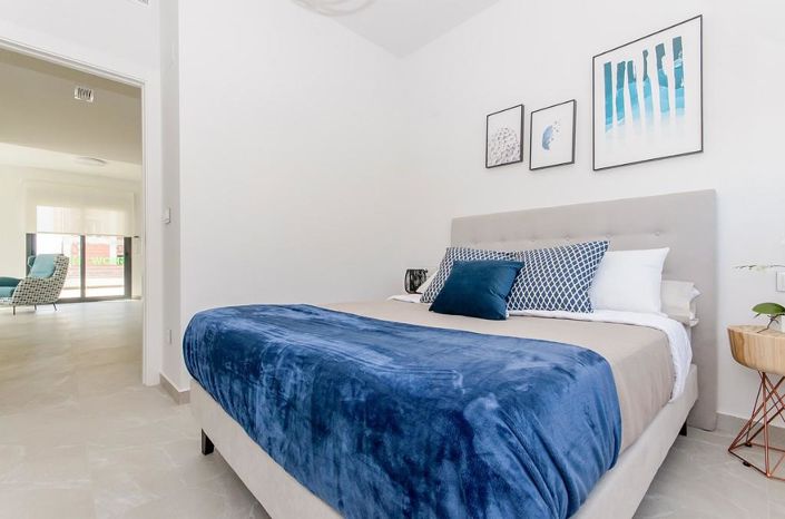 Image No.18-2 Bed Apartment for sale