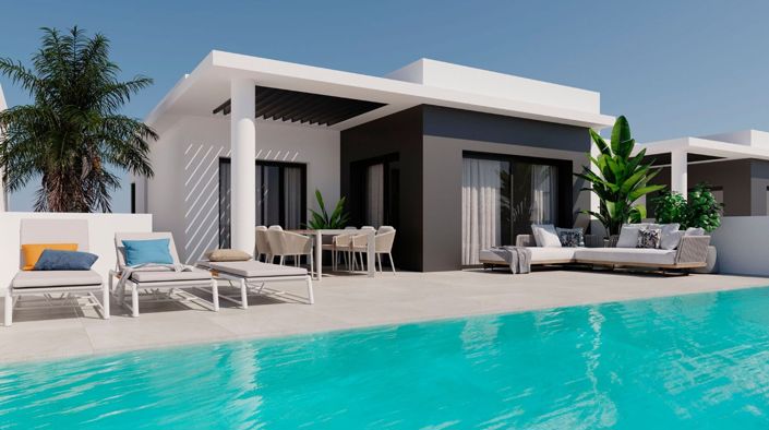 Image No.1-4 Bed Villa / Detached for sale