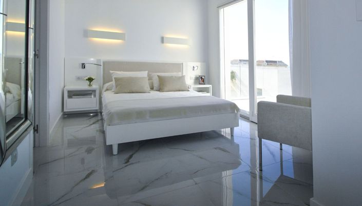 Image No.9-4 Bed Villa / Detached for sale