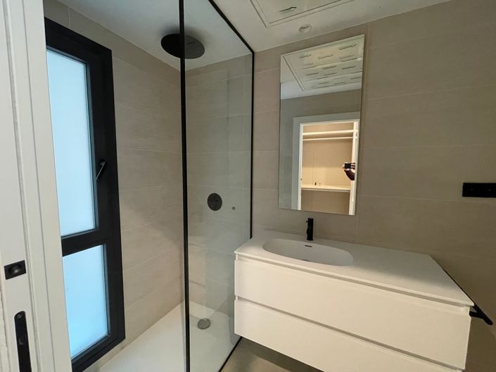 Image No.15-3 Bed Villa / Detached for sale