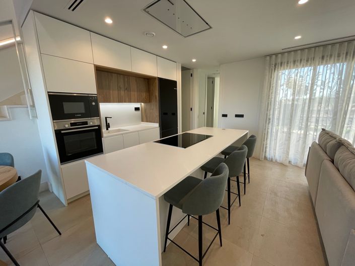 Image No.6-3 Bed Villa / Detached for sale