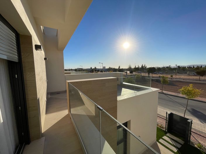 Image No.9-3 Bed Villa / Detached for sale