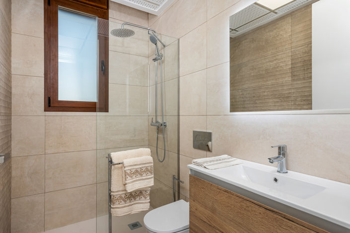 Image No.20-3 Bed Villa / Detached for sale