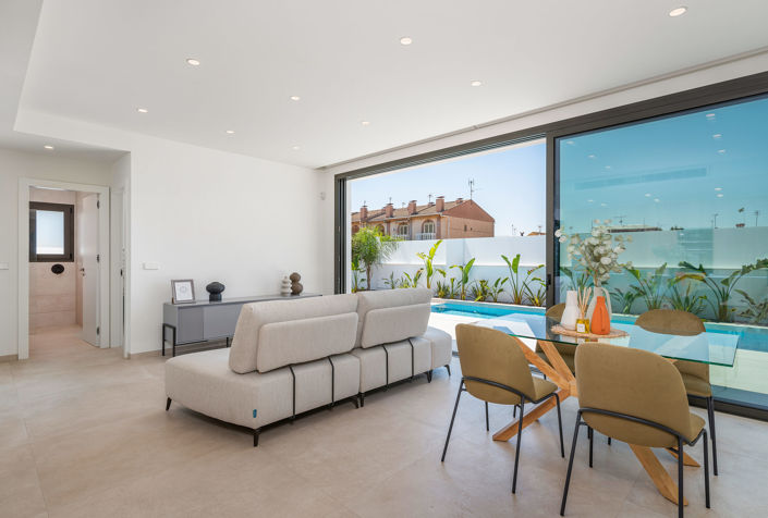 Image No.14-3 Bed Apartment for sale