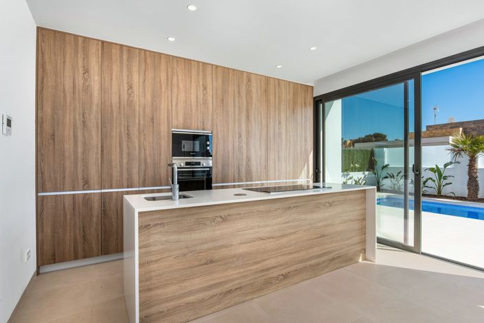 Image No.5-3 Bed Villa / Detached for sale