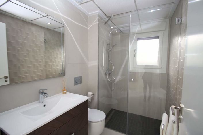 Image No.15-2 Bed Villa / Detached for sale