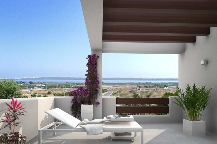 Image No.2-2 Bed Villa / Detached for sale