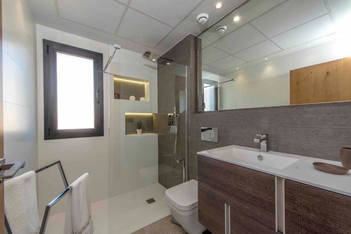 Image No.13-4 Bed Villa / Detached for sale