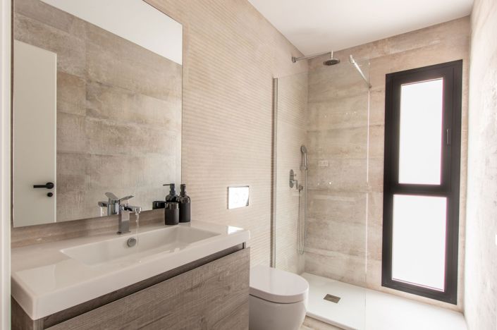 Image No.9-3 Bed Villa for sale