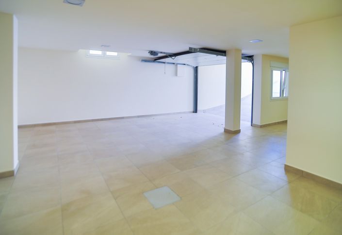 Image No.12-3 Bed Villa / Detached for sale