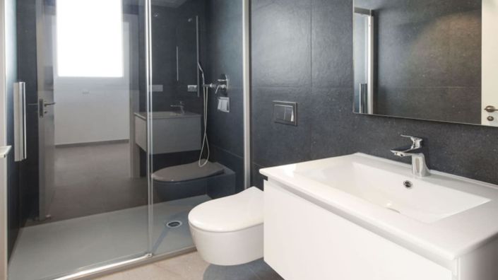 Image No.18-4 Bed Villa for sale