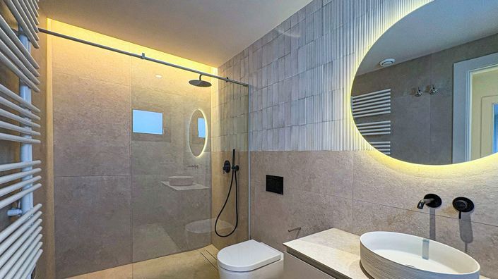 Image No.12-4 Bed Villa / Detached for sale