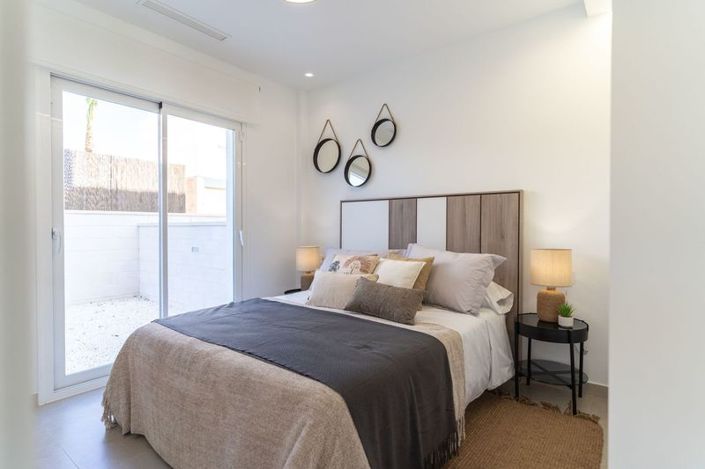 Image No.21-3 Bed Villa / Detached for sale