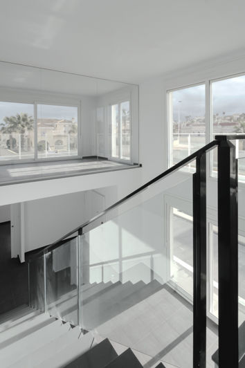 Image No.9-3 Bed Villa / Detached for sale