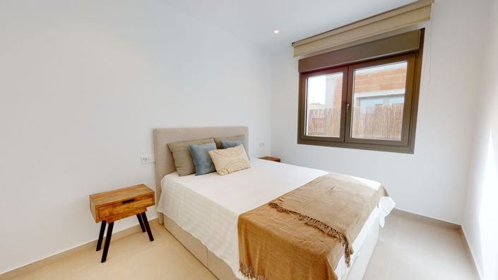 Image No.12-3 Bed Villa / Detached for sale