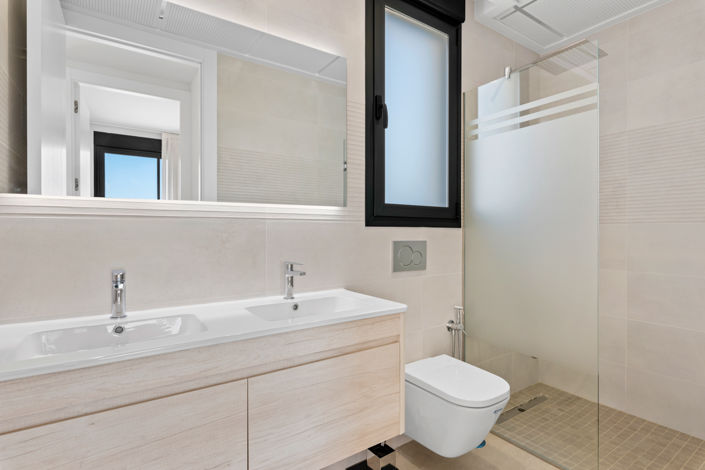 Image No.19-3 Bed Villa / Detached for sale