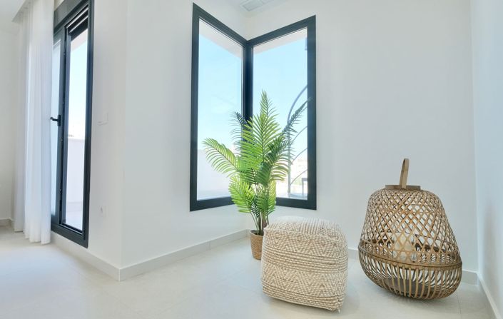 Image No.16-4 Bed Villa for sale