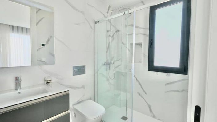 Image No.17-4 Bed Villa for sale