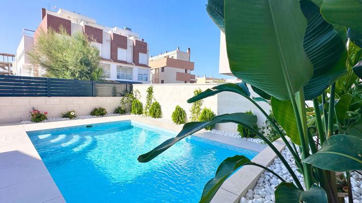 Image No.19-4 Bed Villa for sale