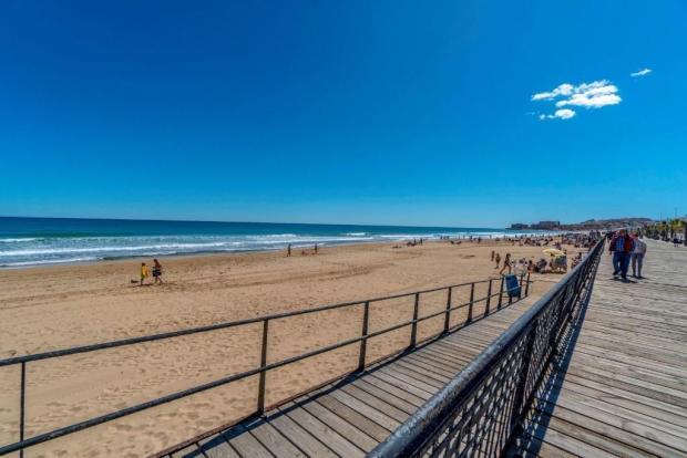 Image No.20-3 Bed Villa for sale