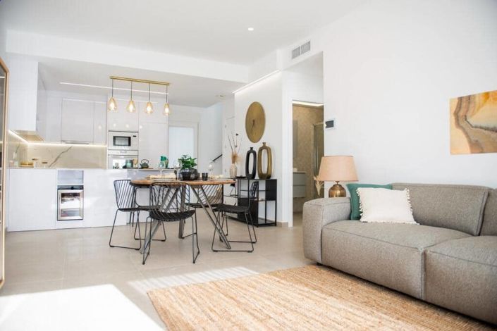 Image No.2-3 Bed Villa / Detached for sale