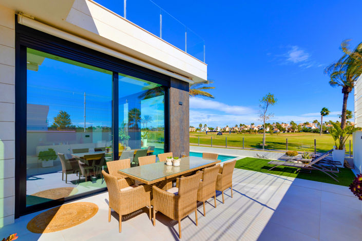 Image No.12-3 Bed Villa / Detached for sale