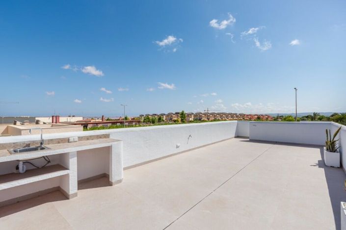 Image No.29-3 Bed Villa / Detached for sale