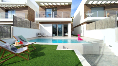 Villa / Détaché de 3 chambres à vendre à Villamartin