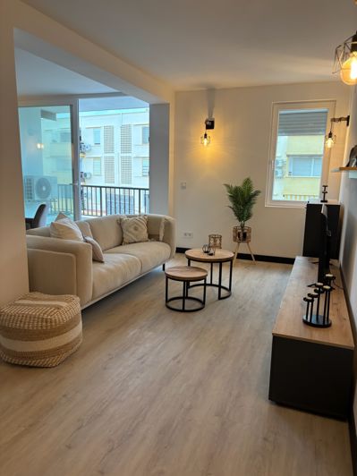 Image No.14-2 Bed Apartment for sale