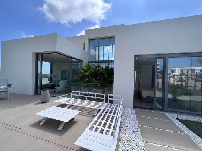 Image No.16-3 Bed Villa / Detached for sale