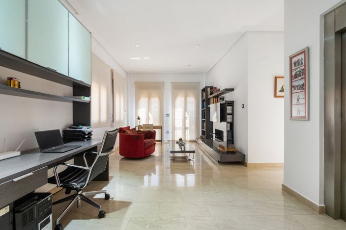 Image No.37-3 Bed Villa / Detached for sale