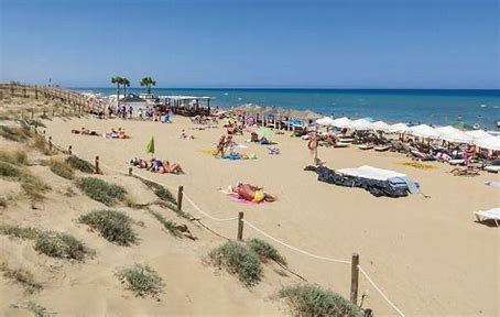 Image No.30-3 Bed Villa / Detached for sale