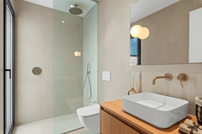 Image No.19-3 Bed Villa / Detached for sale