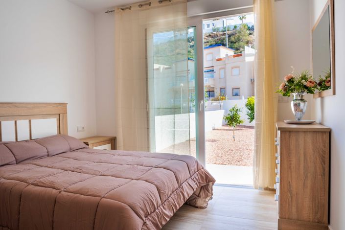 Image No.12-5 Bed Villa / Detached for sale