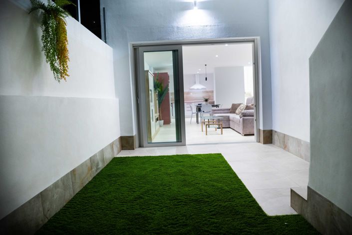 Image No.20-5 Bed Villa / Detached for sale