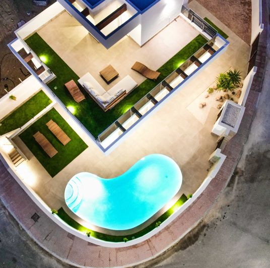 Image No.4-5 Bed Villa / Detached for sale