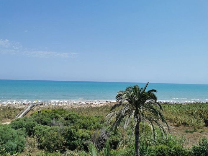 Image No.10-3 Bed Villa / Detached for sale