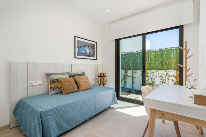 Image No.13-3 Bed Apartment for sale