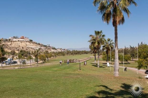 Image No.18-3 Bed Villa / Detached for sale