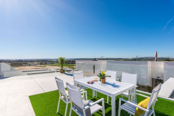 Image No.3-3 Bed Villa / Detached for sale