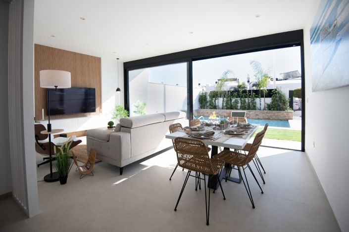 Image No.5-3 Bed Villa / Detached for sale