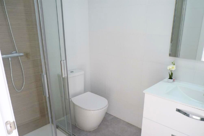 Image No.6-3 Bed Villa / Detached for sale