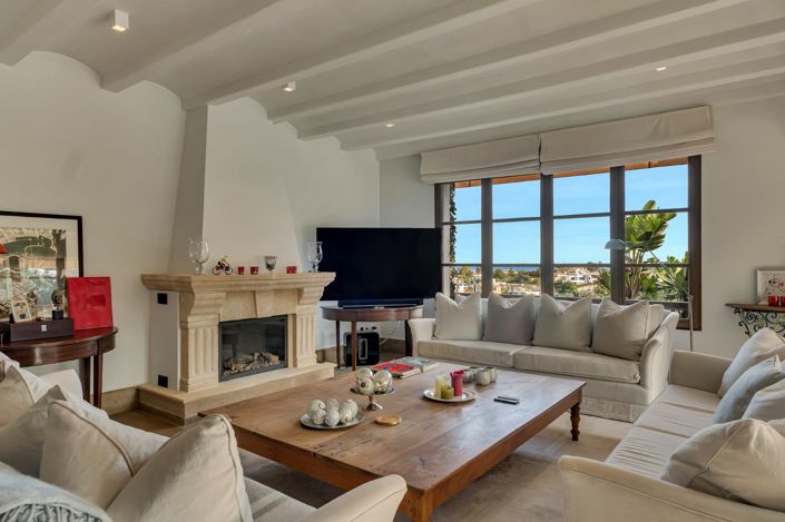 Image No.10-4 Bed Villa / Detached for sale