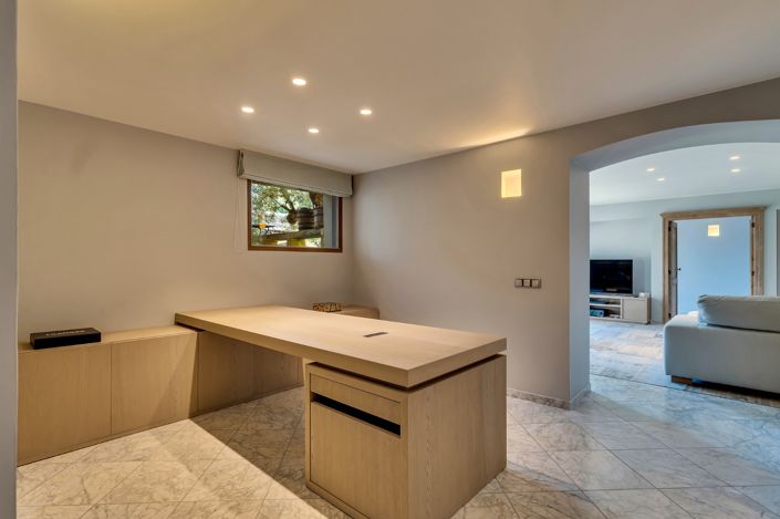 Image No.20-4 Bed Villa / Detached for sale