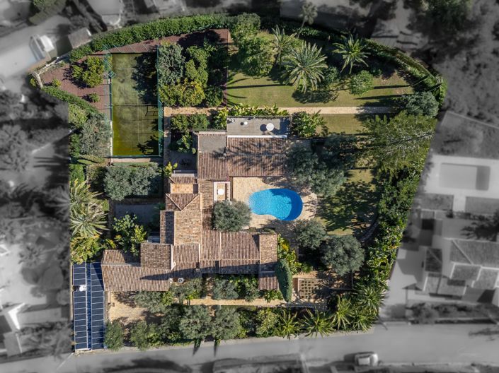 Image No.52-4 Bed Villa / Detached for sale